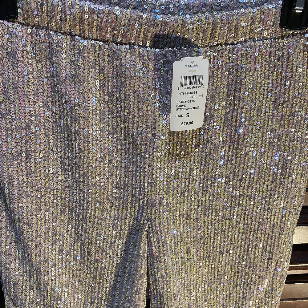 AFTER XMAS CLEARANCE SALE! Beautiful glittery stretchy dressy shorts